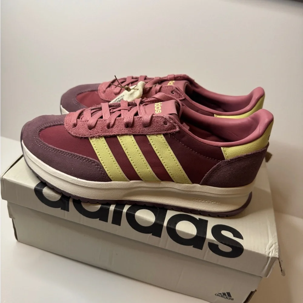Adidas Women's Run 70’s 2.0 Sneakers - Size 6US - Picture 11 of 11